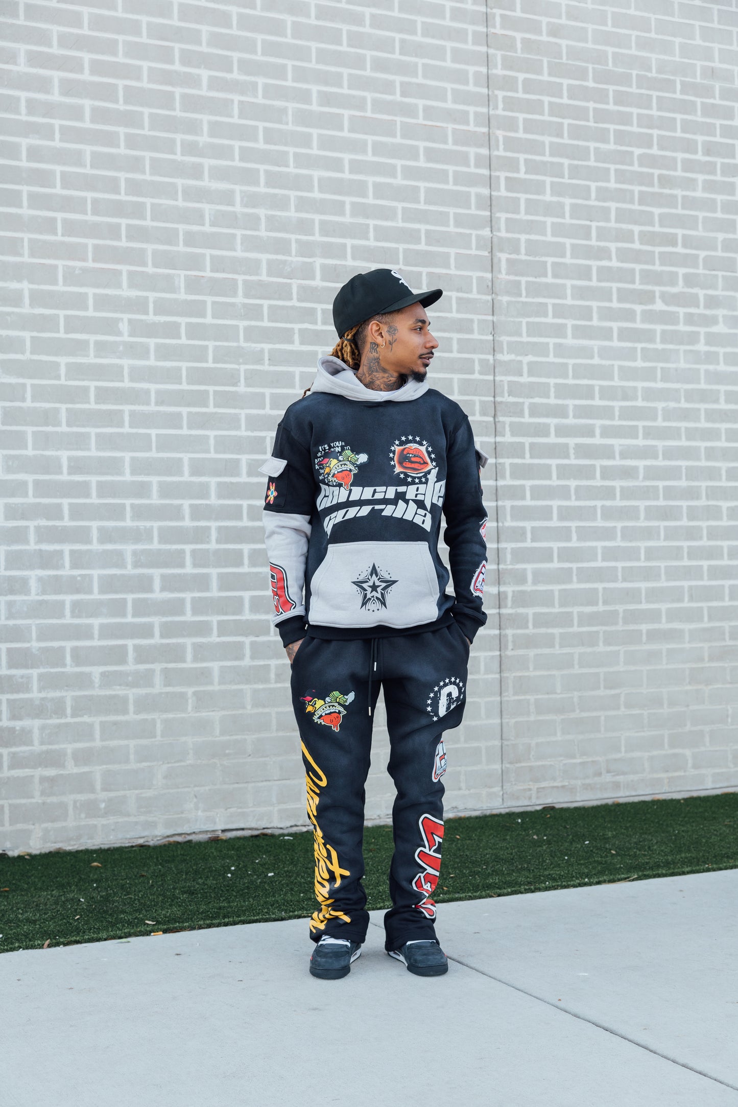 Concrete jump suit black